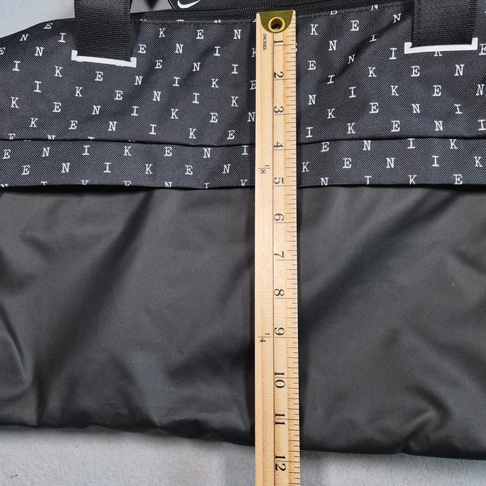 Nike Radiate Club 25L Training Duffel Bag Black White BA6408-010 New